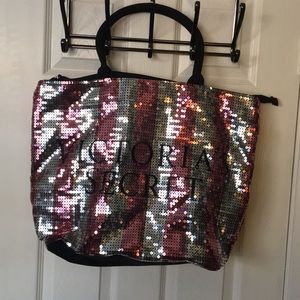Large Zippered Victoria’s Secret Bag